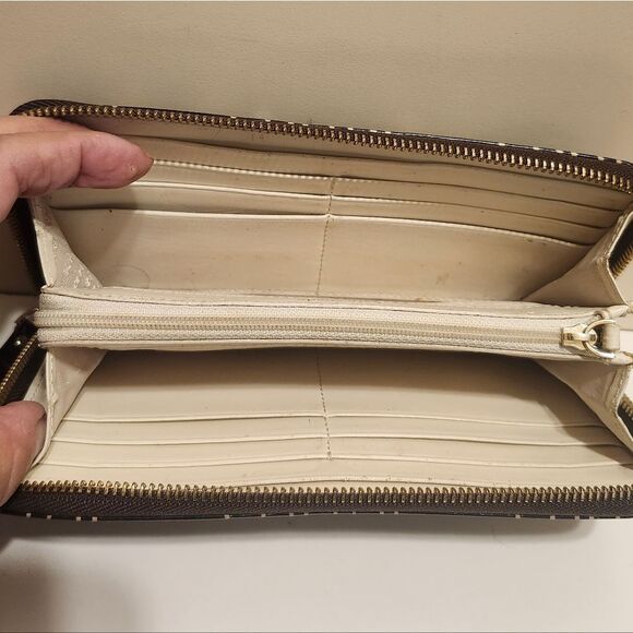 Kate Spade NY "Giraffe" Clear Plastic Over Canvas Zip-around Wallet Ret.$228 - Picture 4 of 6